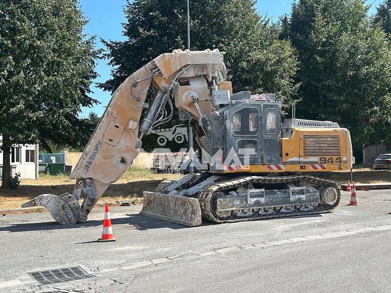 Liebherr R944C - Гусеничный экскаватор: фото 3 Liebherr R944C - Гусеничный экскаватор: фото 3