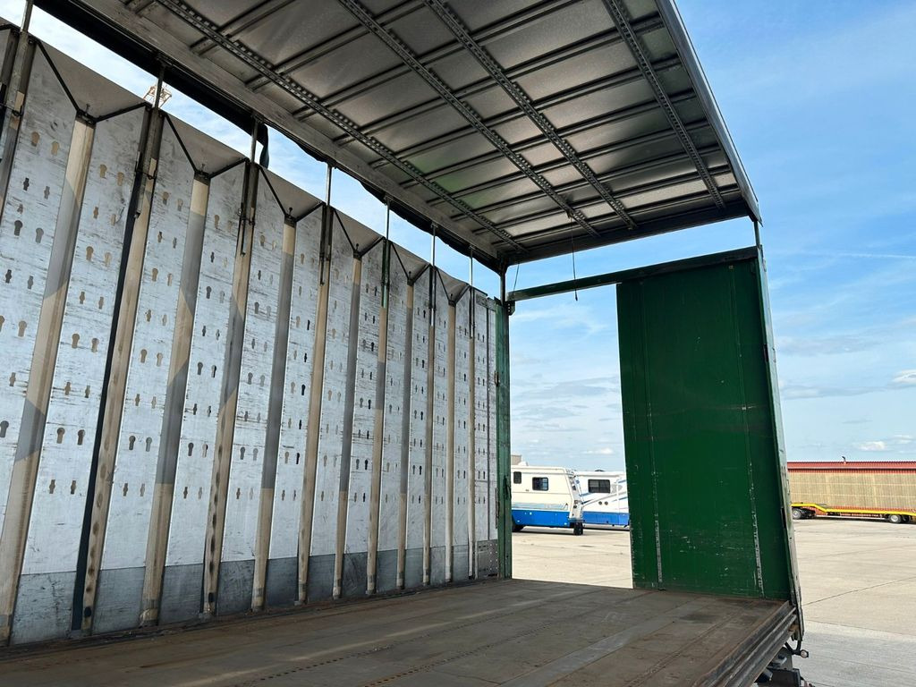 Kögel SN 24 * GETRÄNKE * HUBDACH * SAF-ACHSEN * - Для перевозки напитков: фото 4 Kögel SN 24 * GETRÄNKE * HUBDACH * SAF-ACHSEN * - Для перевозки напитков: фото 4