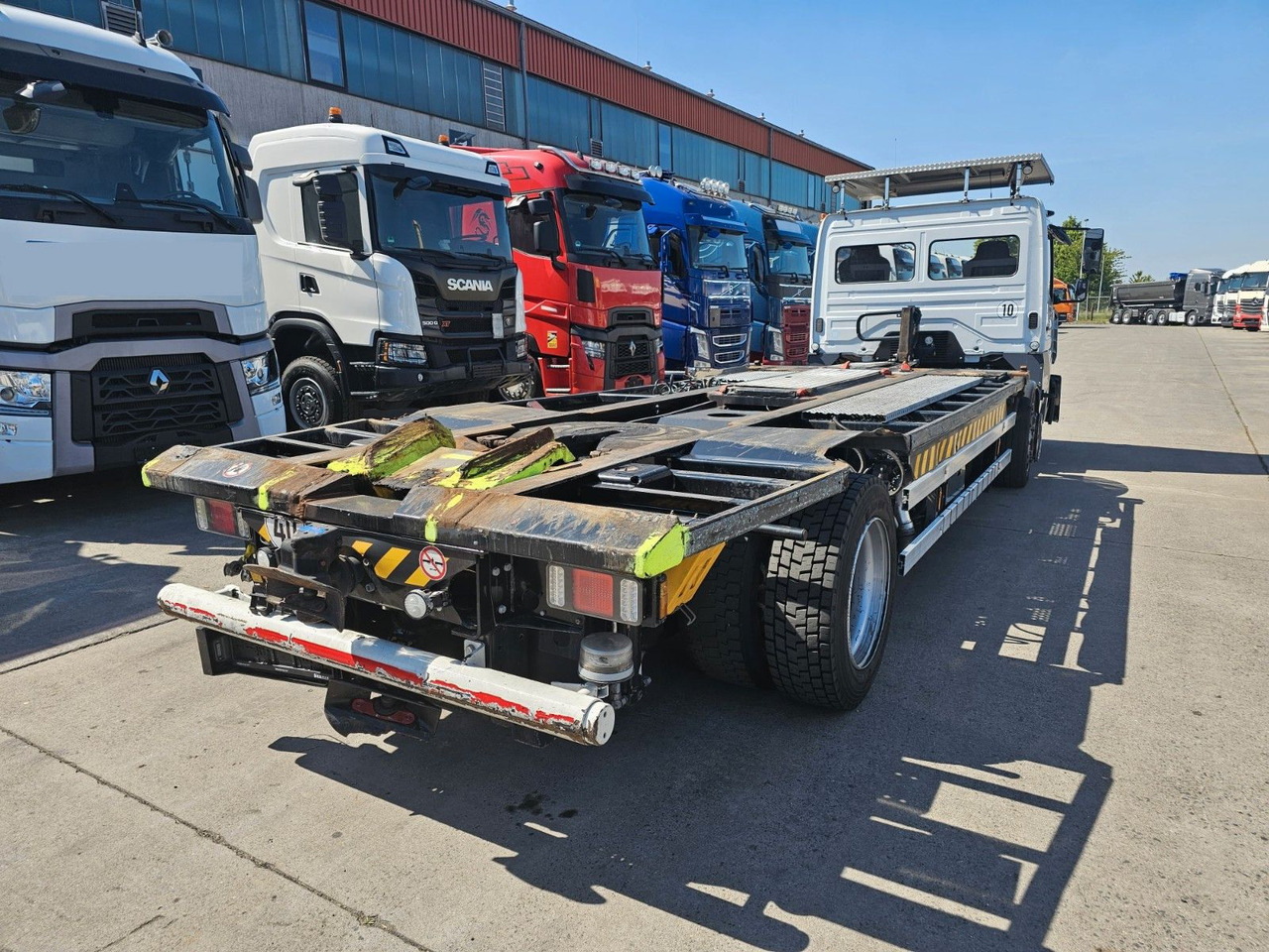 Mercedes-Benz KAMAG * WBH25 * UMSETZER * KLIMA * STANDHEIZ. * - Грузовик-контейнеровоз/ Сменный кузов: фото 5 Mercedes-Benz KAMAG * WBH25 * UMSETZER * KLIMA * STANDHEIZ. * - Грузовик-контейнеровоз/ Сменный кузов: фото 5