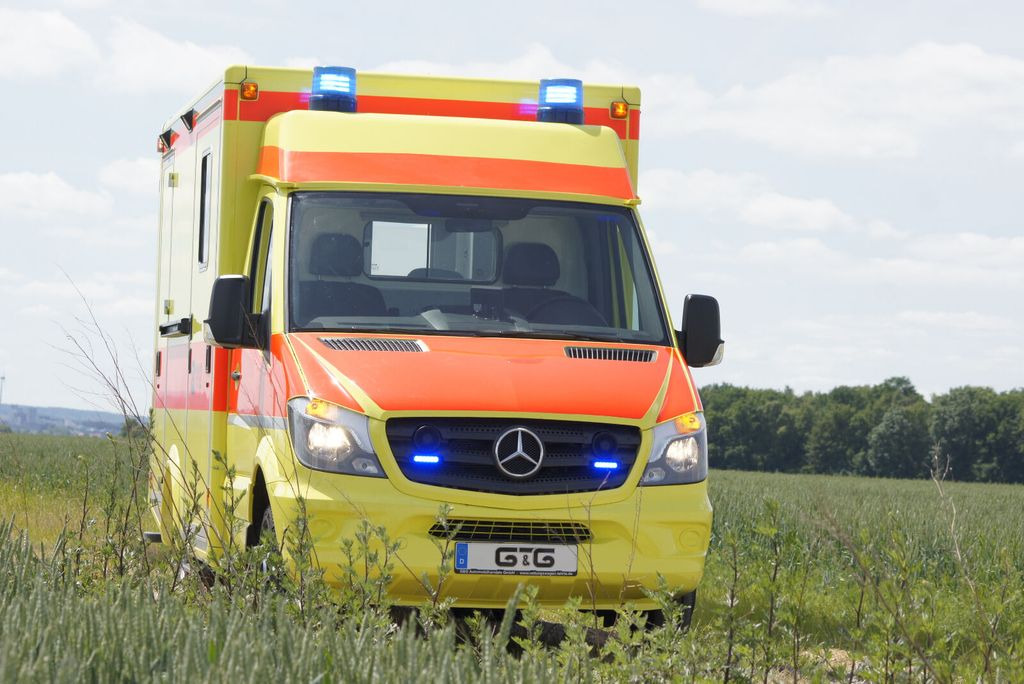 Mercedes-Benz Sprinter 519 // Mod. 2017 // 1 J Garantie // Mercedes-Benz Sprinter 519 // Mod. 2017 // 1 J Garantie // - Машина скорой помощи: фото 2 Mercedes-Benz Sprinter 519 // Mod. 2017 // 1 J Garantie // Mercedes-Benz Sprinter 519 // Mod. 2017 // 1 J Garantie // - Машина скорой помощи: фото 2