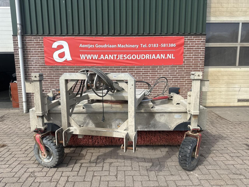 Front bezem - Gebruikt - Щетка: фото 1 Front bezem - Gebruikt - Щетка: фото 1