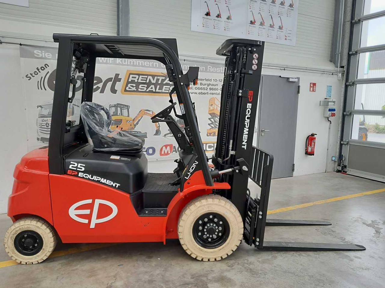 EP Equipment EFL253 / Triplex: 4,80m / SS / Neu - Электропогрузчик: фото 5 EP Equipment EFL253 / Triplex: 4,80m / SS / Neu - Электропогрузчик: фото 5