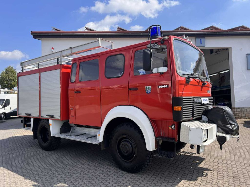 Iveco 90-16 AW 4x4 LF8 Feuerwehr Standheizung 9 Sitze Iveco 90-16 AW 4x4 LF8 Feuerwehr Standheizung 9 Sitze - Пожарная машина: фото 5 Iveco 90-16 AW 4x4 LF8 Feuerwehr Standheizung 9 Sitze Iveco 90-16 AW 4x4 LF8 Feuerwehr Standheizung 9 Sitze - Пожарная машина: фото 5