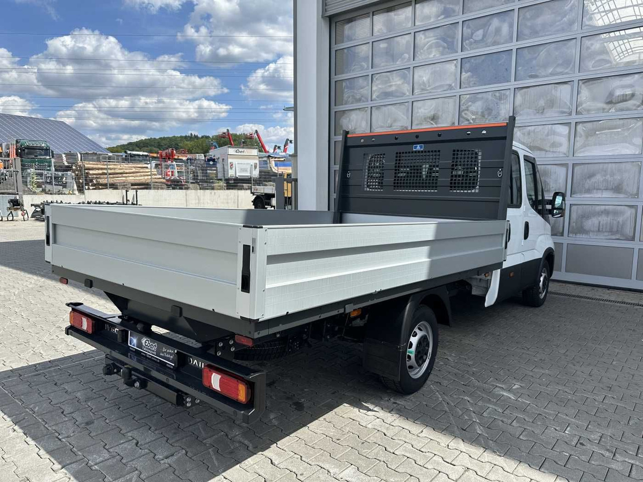 Iveco Daily 35S16 H 3.0L *R3.750mm*AHK*Automatik* 2x - Малотоннажный бортовой грузовик: фото 4 Iveco Daily 35S16 H 3.0L *R3.750mm*AHK*Automatik* 2x - Малотоннажный бортовой грузовик: фото 4
