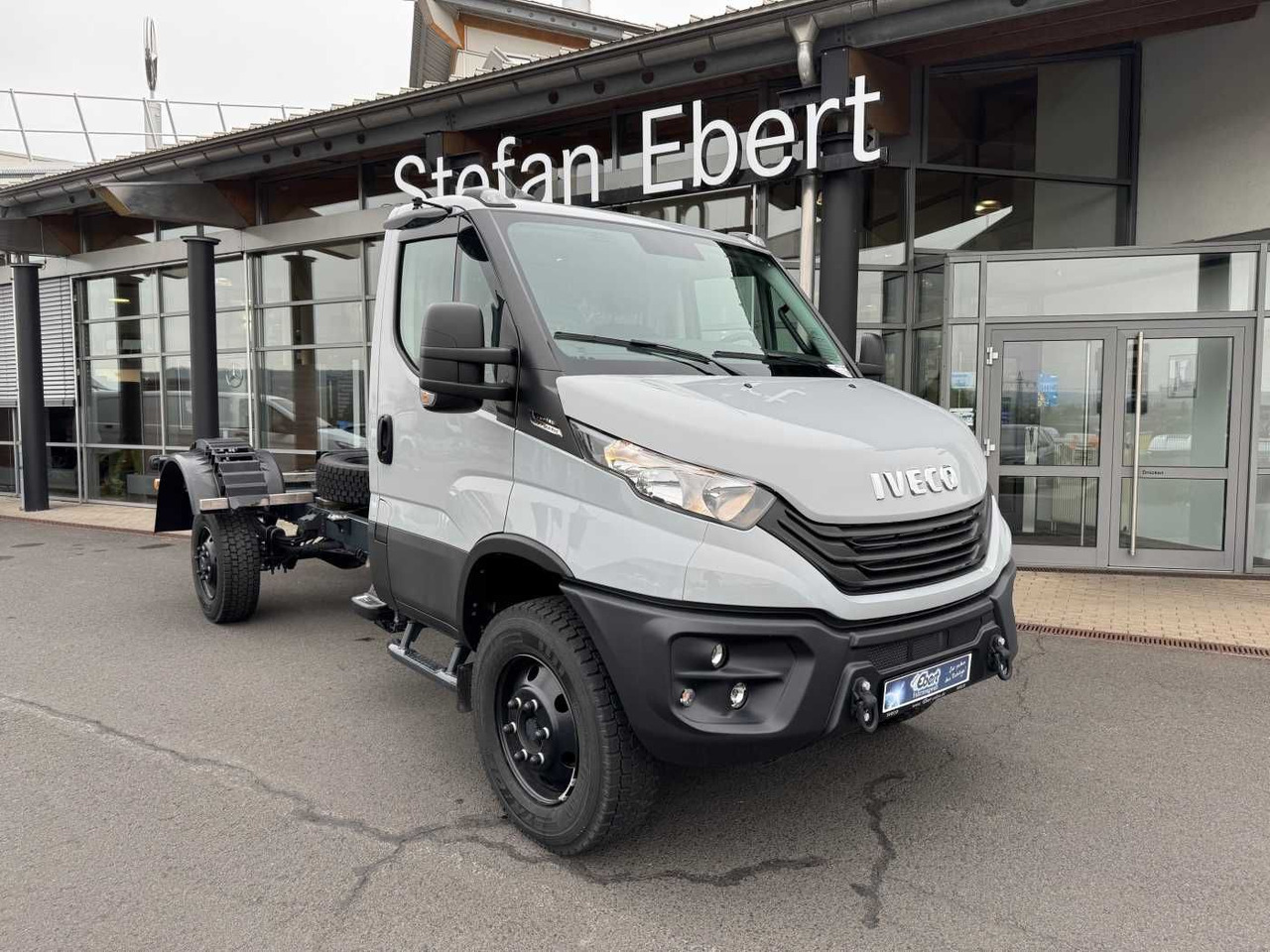 Iveco Daily 70S18 WX *4x4*Sperre*4.175mm* - Грузовик-шасси: фото 1 Iveco Daily 70S18 WX *4x4*Sperre*4.175mm* - Грузовик-шасси: фото 1