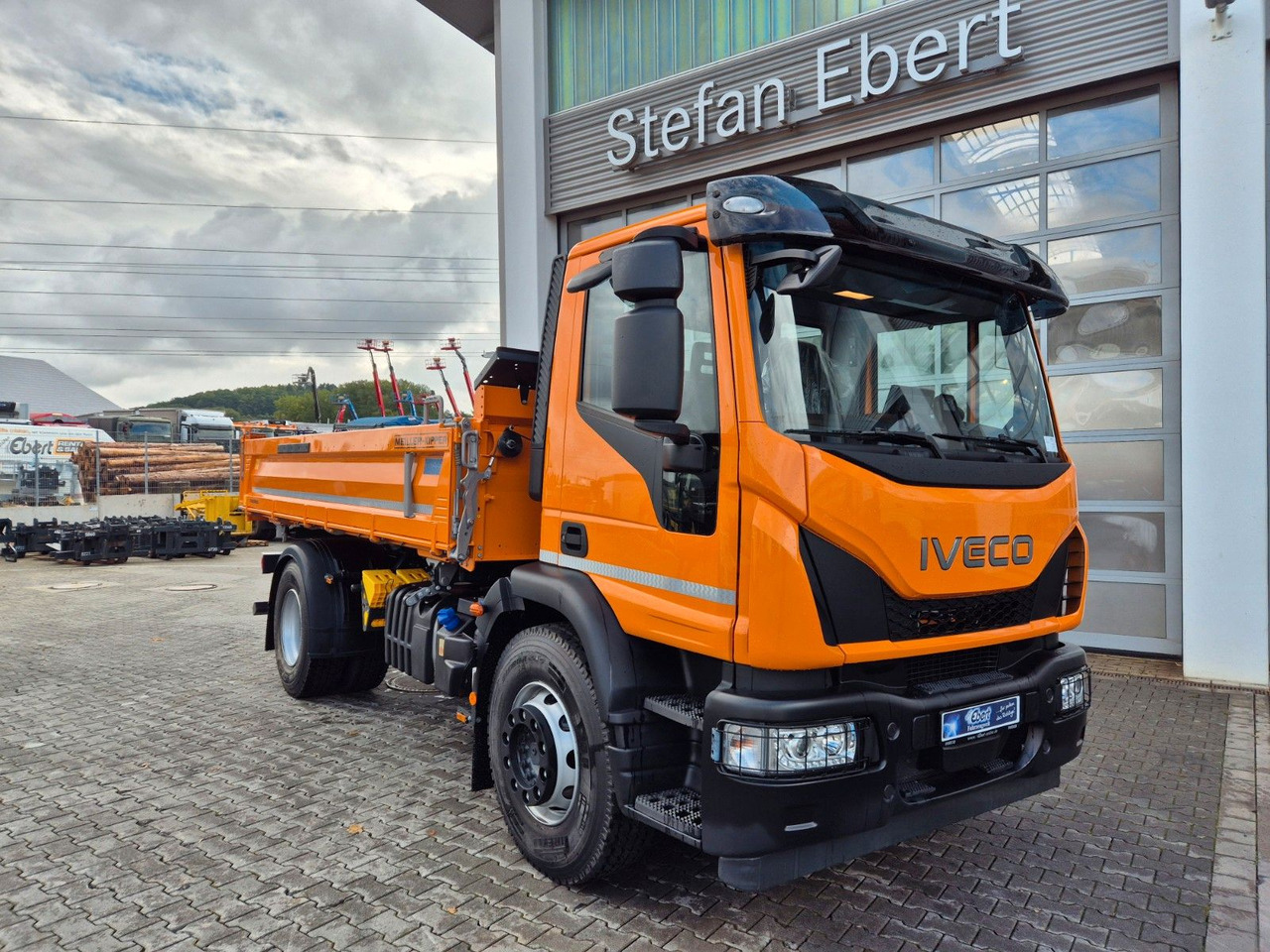 Iveco Eurocargo ML180E32K 4x2 Meiller AHK - Самосвал: фото 3 Iveco Eurocargo ML180E32K 4x2 Meiller AHK - Самосвал: фото 3