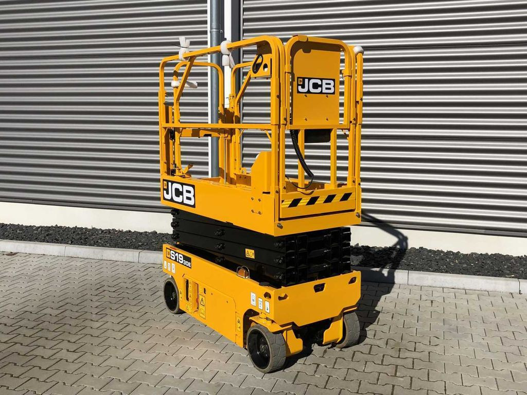 JCB S1930E Scherenbühne // 7,8m Arbeitshöhe - Ножничный подъемник: фото 3 JCB S1930E Scherenbühne // 7,8m Arbeitshöhe - Ножничный подъемник: фото 3