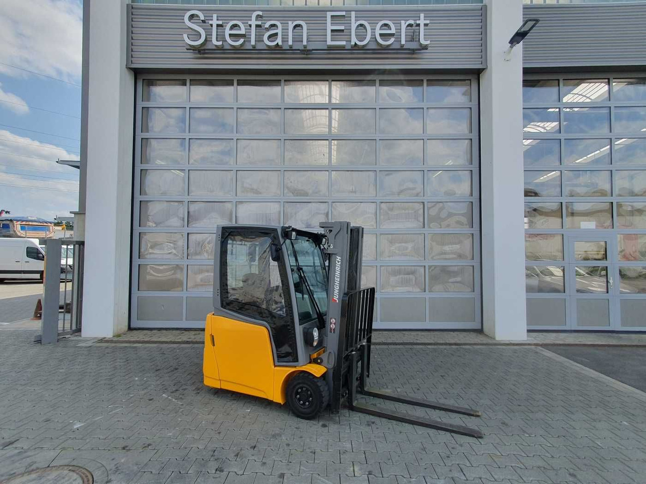 Jungheinrich EFG 215 / Triplex 4.25m / SS / nur 1.680h / 2021 - Электропогрузчик: фото 1 Jungheinrich EFG 215 / Triplex 4.25m / SS / nur 1.680h / 2021 - Электропогрузчик: фото 1