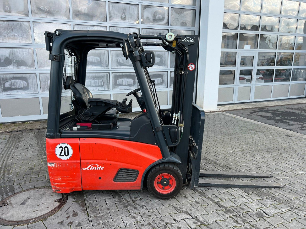 Linde E14 - 01 / Triplex: 4.10m! / SS / nur 986h! - Электропогрузчик: фото 3 Linde E14 - 01 / Triplex: 4.10m! / SS / nur 986h! - Электропогрузчик: фото 3