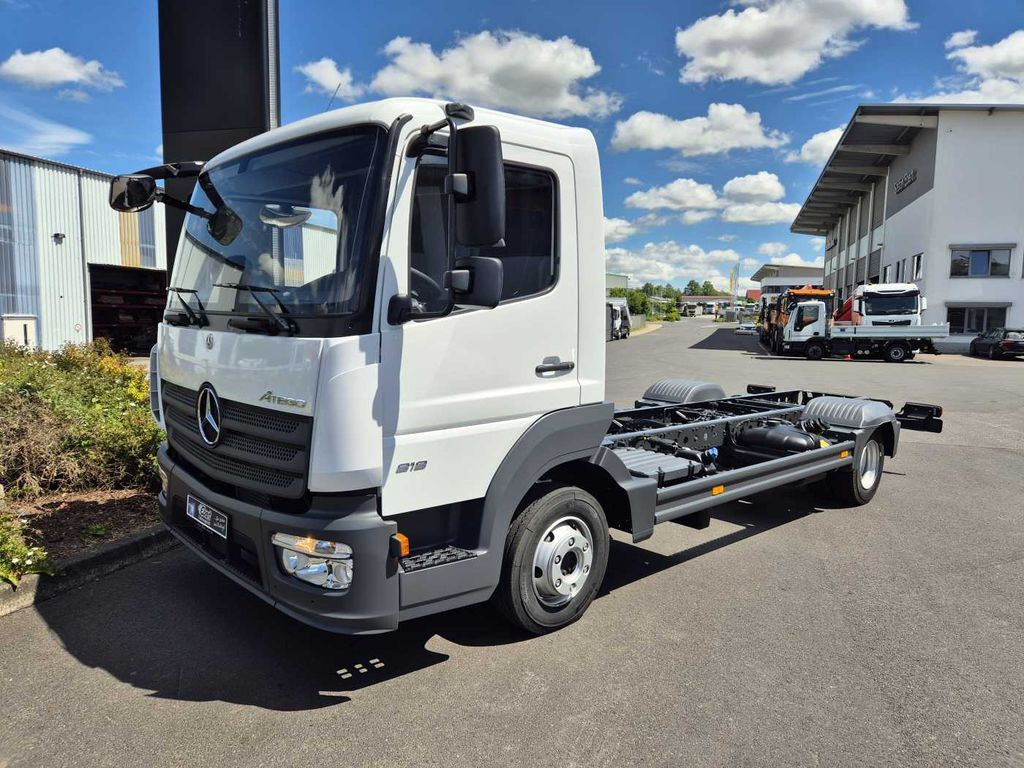 Mercedes-Benz Atego 818 L Fahrgestell, 6 Stück vorhanden Mercedes-Benz Atego 818 L Fahrgestell, 2 Stück vorhanden - Грузовик-шасси: фото 2 Mercedes-Benz Atego 818 L Fahrgestell, 6 Stück vorhanden Mercedes-Benz Atego 818 L Fahrgestell, 2 Stück vorhanden - Грузовик-шасси: фото 2