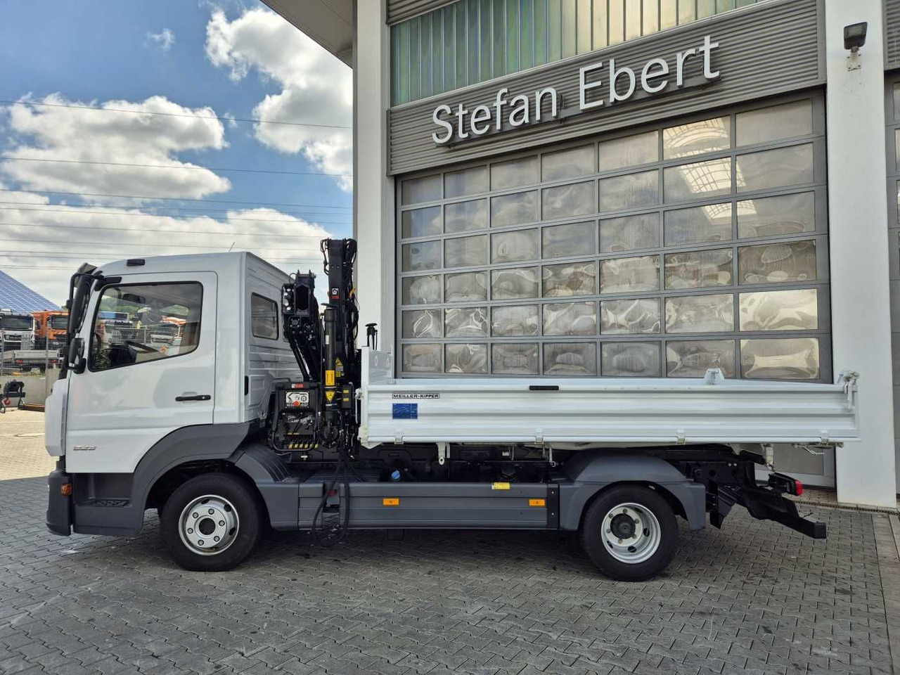 Mercedes-Benz Atego 823 KK Kipper+Kran+Funk+Greifersteuerung - Малотоннажный самосвал: фото 4 Mercedes-Benz Atego 823 KK Kipper+Kran+Funk+Greifersteuerung - Малотоннажный самосвал: фото 4
