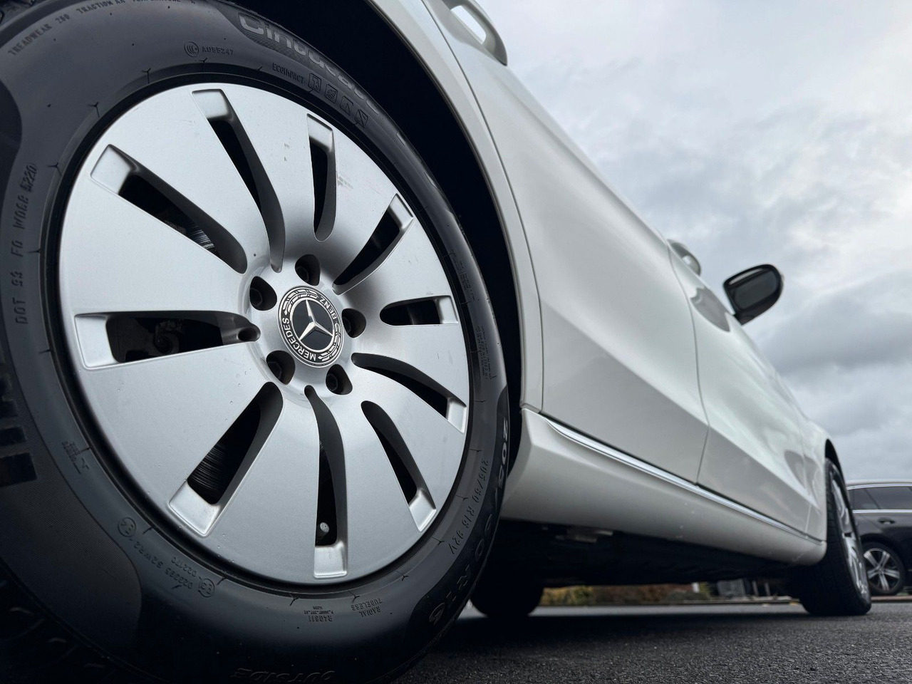 Mercedes-Benz C 180d T LED+RKamera+SHZ+DAB - Универсал: фото 5 Mercedes-Benz C 180d T LED+RKamera+SHZ+DAB - Универсал: фото 5