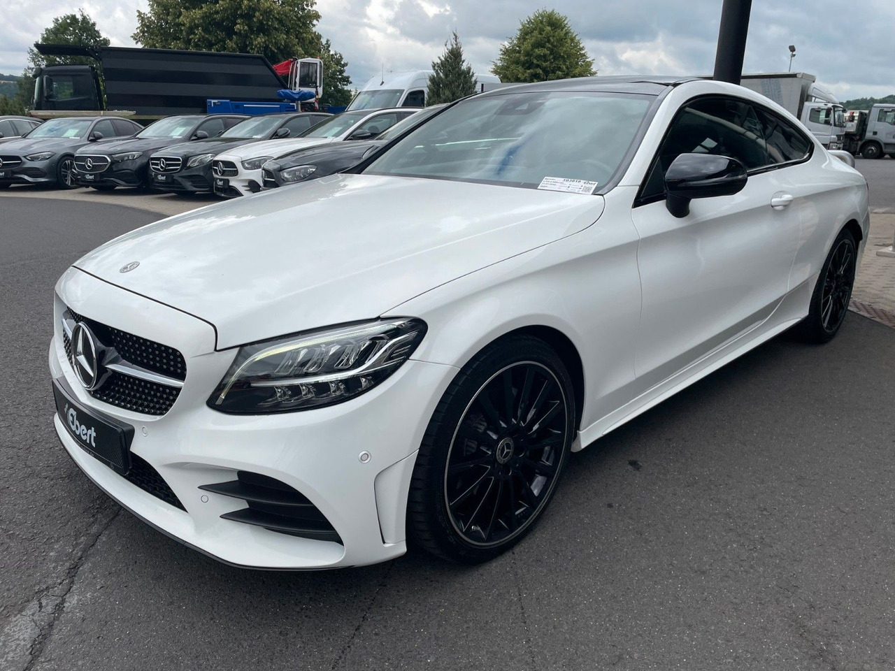 Mercedes-Benz C 220 d Coupe AMG+Pano+R-Kamera+Night+Carplay - Легковой автомобиль: фото 2 Mercedes-Benz C 220 d Coupe AMG+Pano+R-Kamera+Night+Carplay - Легковой автомобиль: фото 2
