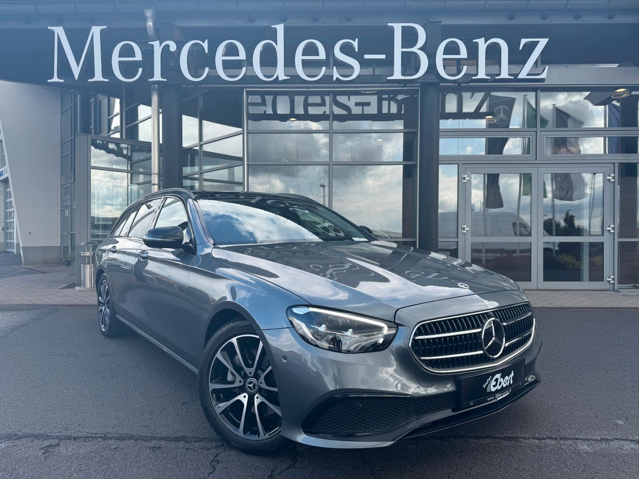 Mercedes-Benz E 220d Avantgarde+DistrPlus+Pano+Burm+360+Night - Универсал: фото 1 Mercedes-Benz E 220d Avantgarde+DistrPlus+Pano+Burm+360+Night - Универсал: фото 1