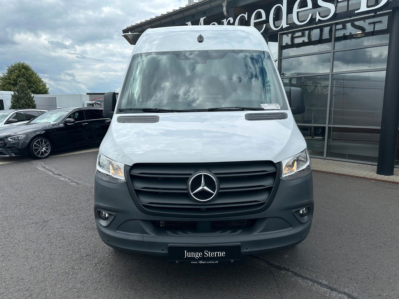 Mercedes-Benz Sprinter 317 CDI 3665 9G Klima 360 SHZ Tempomat - Цельнометаллический фургон: фото 2 Mercedes-Benz Sprinter 317 CDI 3665 9G Klima 360 SHZ Tempomat - Цельнометаллический фургон: фото 2