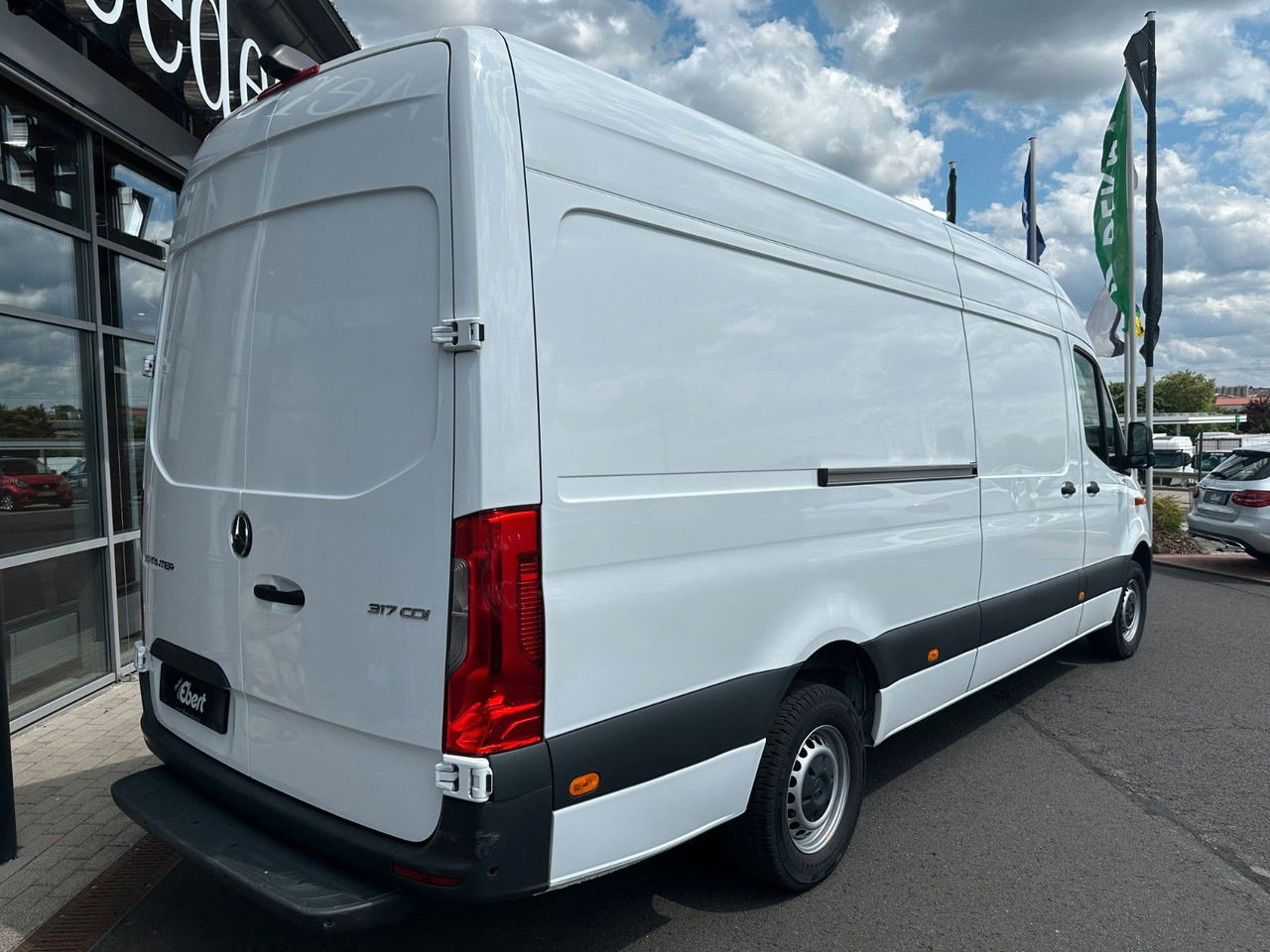 Mercedes-Benz Sprinter 317 CDI 4325 Klima Schwing 360 SHZ Temp - Цельнометаллический фургон: фото 4 Mercedes-Benz Sprinter 317 CDI 4325 Klima Schwing 360 SHZ Temp - Цельнометаллический фургон: фото 4