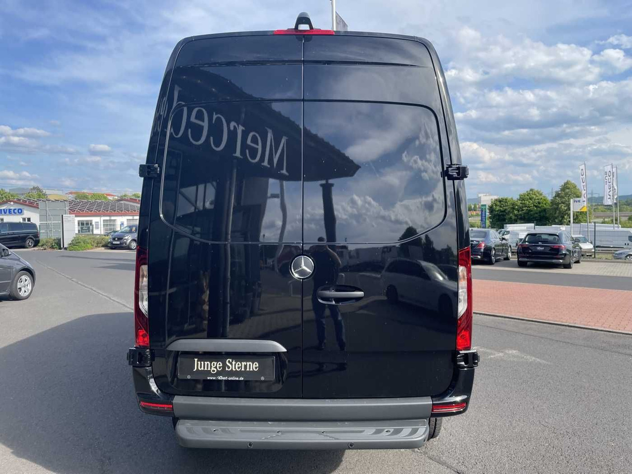Mercedes-Benz Sprinter 319 CDI 4x4 3665 Klima Kamera MBUX LED - Цельнометаллический фургон: фото 4 Mercedes-Benz Sprinter 319 CDI 4x4 3665 Klima Kamera MBUX LED - Цельнометаллический фургон: фото 4