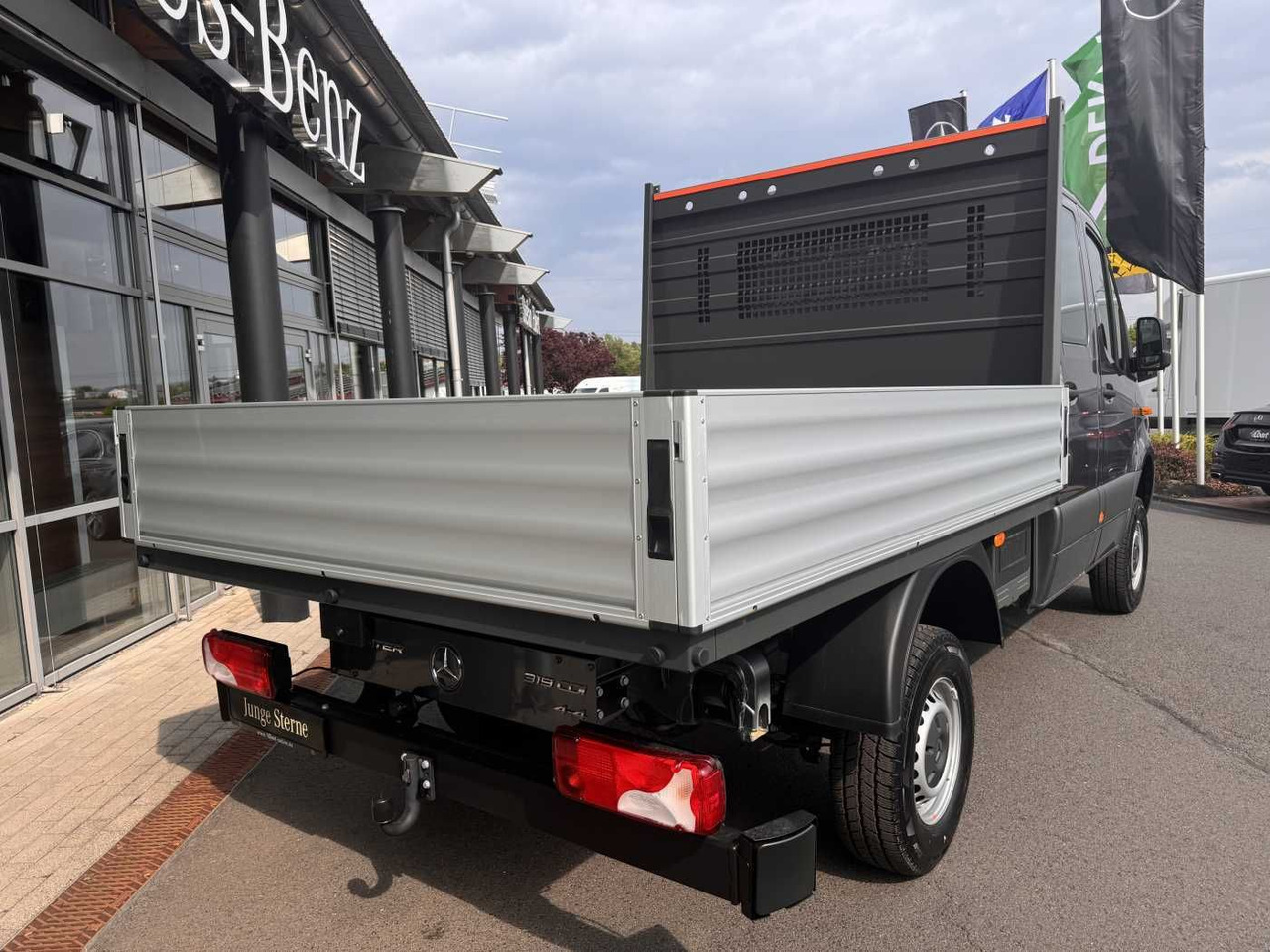 Mercedes-Benz Sprinter 319 CDI 4x4 DoKa AHK3,5 Klima Kamera - Тентованный фургон, Грузопассажирский фургон: фото 4 Mercedes-Benz Sprinter 319 CDI 4x4 DoKa AHK3,5 Klima Kamera - Тентованный фургон, Грузопассажирский фургон: фото 4