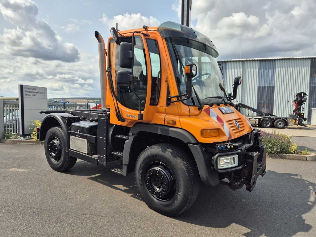 Mercedes-Benz Unimog U400 4x4 Vario Pilot Zapfwelle LOF - Грузовик-шасси: фото 3 Mercedes-Benz Unimog U400 4x4 Vario Pilot Zapfwelle LOF - Грузовик-шасси: фото 3