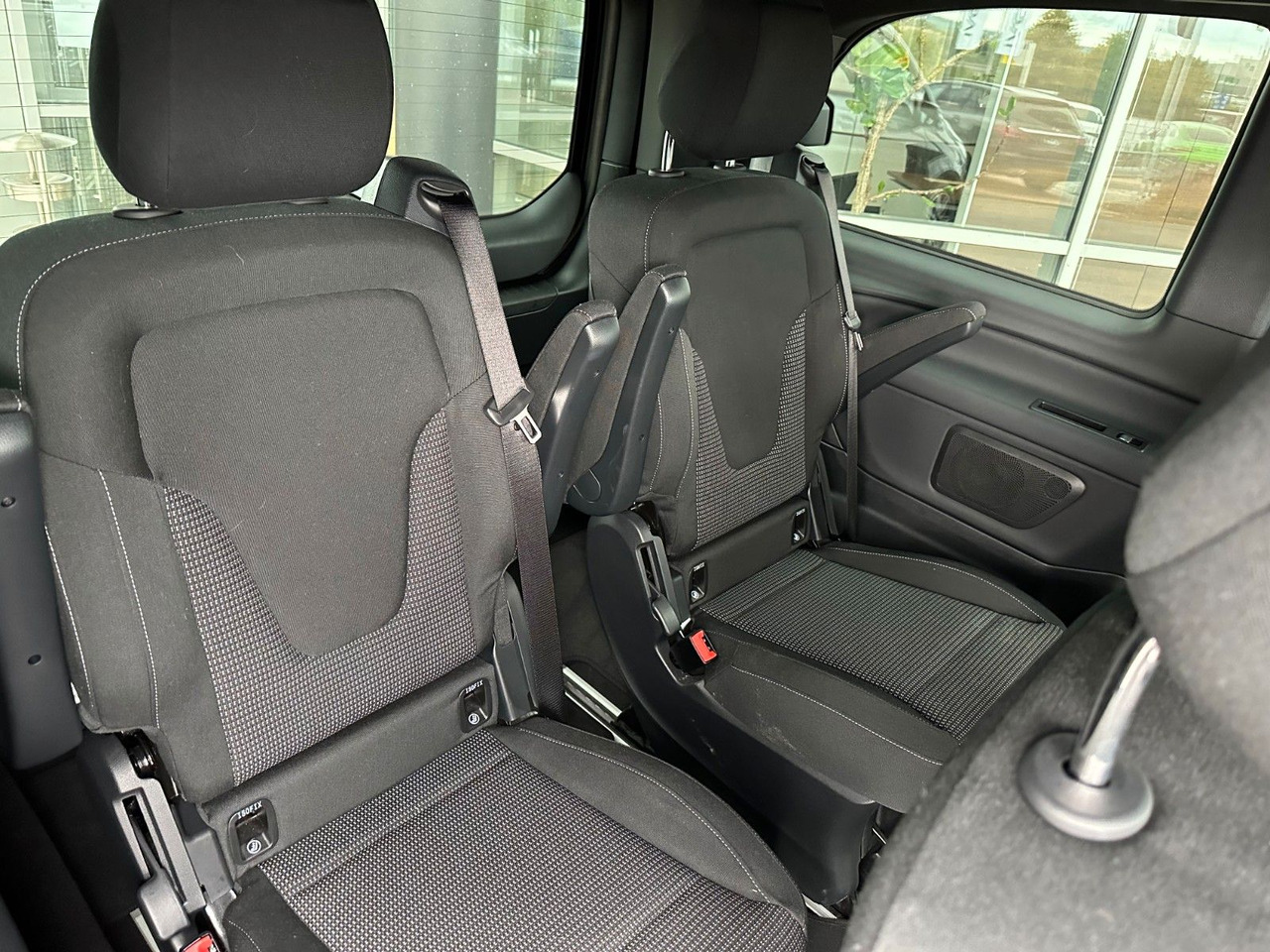 Пассажирский фургон Mercedes-Benz V 250 d EDITION AMG Kompakt ILS elektr Türen: фото 8