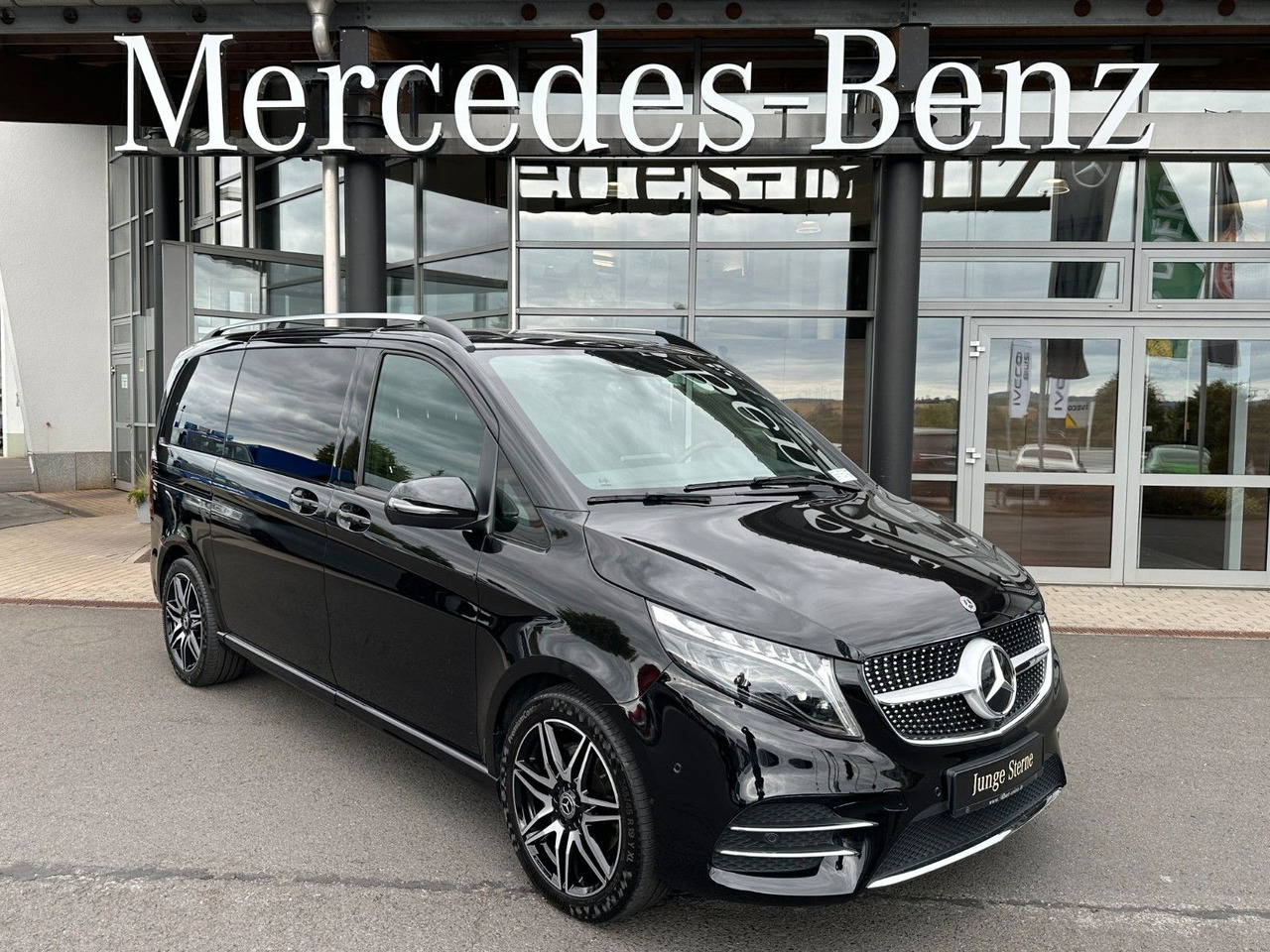 Mercedes-Benz V 250 d EDITION AMG Kompakt ILS elektr Türen - Универсал: фото 1 Mercedes-Benz V 250 d EDITION AMG Kompakt ILS elektr Türen - Универсал: фото 1