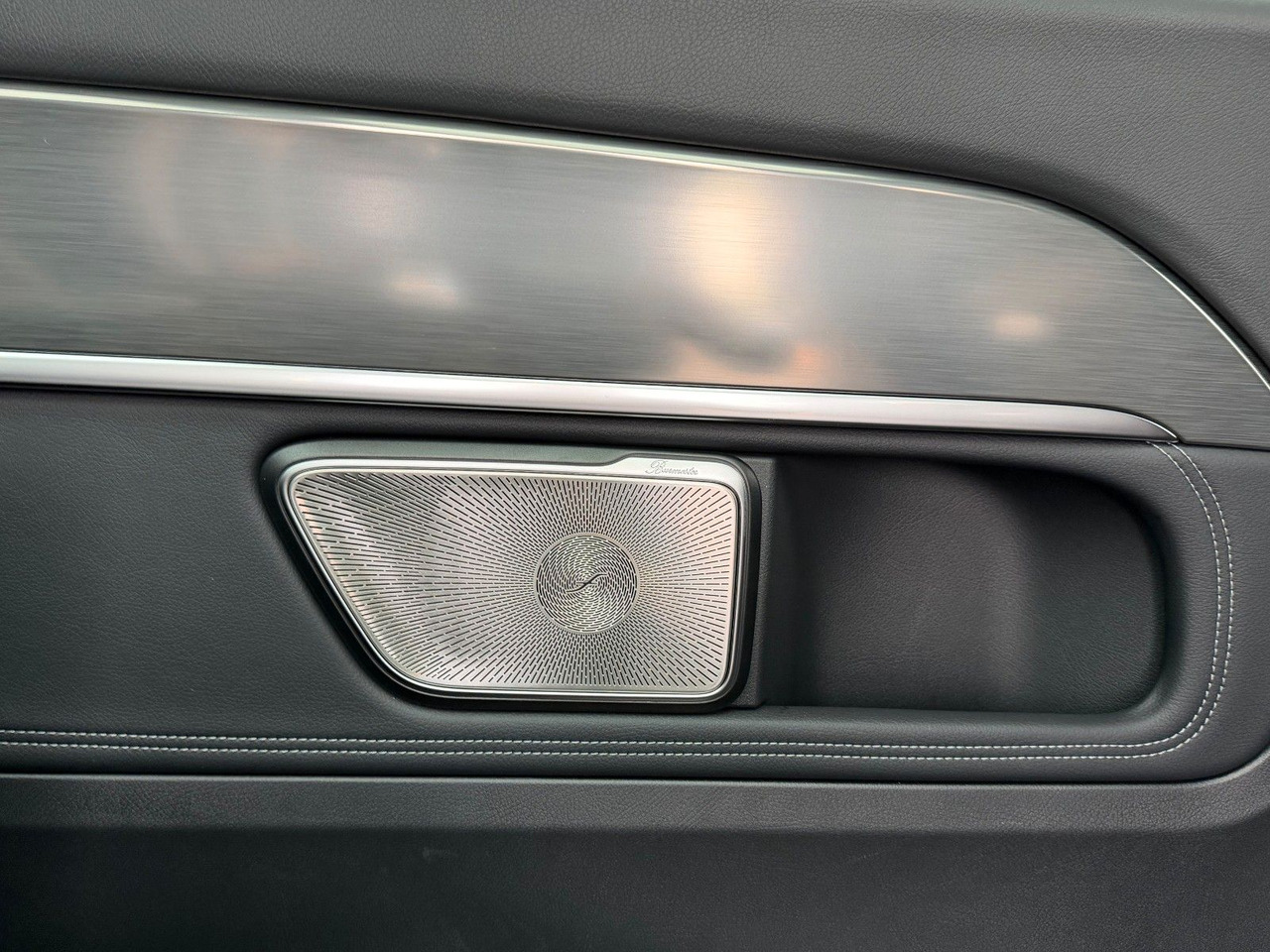 Пассажирский фургон Mercedes-Benz V 300 d 4MATIC EXCLUSIVE Luxus-Sitze AHK2,5to: фото 12 Пассажирский фургон Mercedes-Benz V 300 d 4MATIC EXCLUSIVE Luxus-Sitze AHK2,5to: фото 12