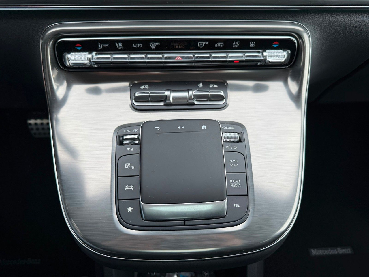 Пассажирский фургон Mercedes-Benz V 300 d 4MATIC EXCLUSIVE Luxus-Sitze AHK2,5to: фото 26 Пассажирский фургон Mercedes-Benz V 300 d 4MATIC EXCLUSIVE Luxus-Sitze AHK2,5to: фото 26