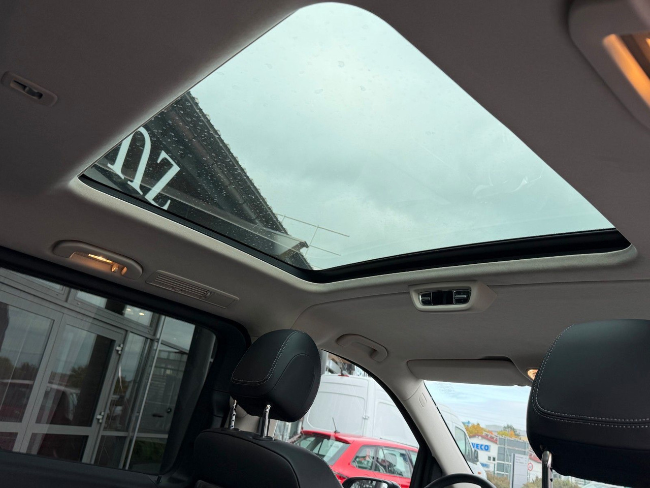 Пассажирский фургон Mercedes-Benz V 300 d 4MATIC EXCLUSIVE Luxus-Sitze AHK2,5to: фото 14 Пассажирский фургон Mercedes-Benz V 300 d 4MATIC EXCLUSIVE Luxus-Sitze AHK2,5to: фото 14