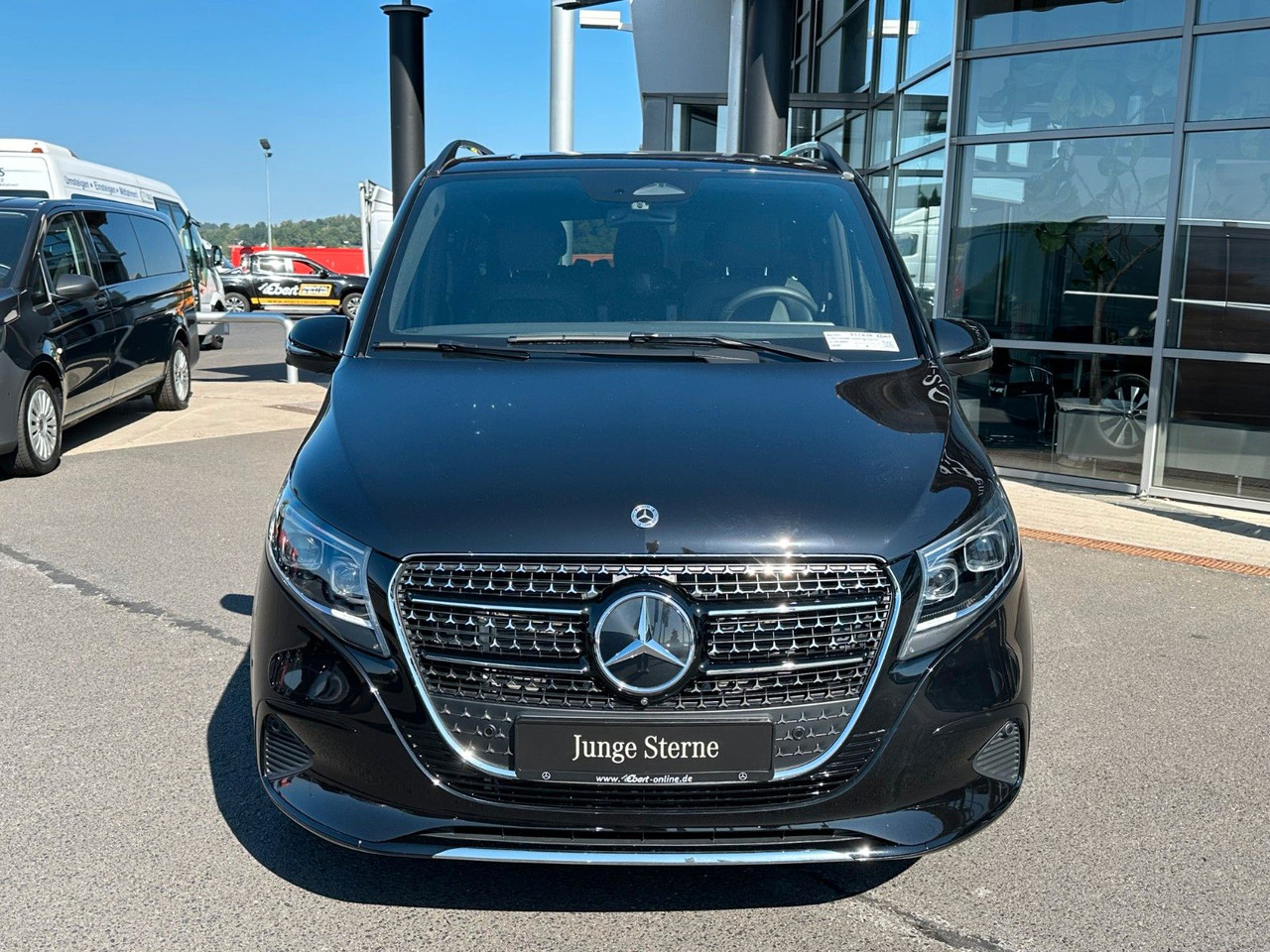 Mercedes-Benz V 300 d AVANTGARDE Extralang 360Kamera 8Sitze - Универсал: фото 2 Mercedes-Benz V 300 d AVANTGARDE Extralang 360Kamera 8Sitze - Универсал: фото 2