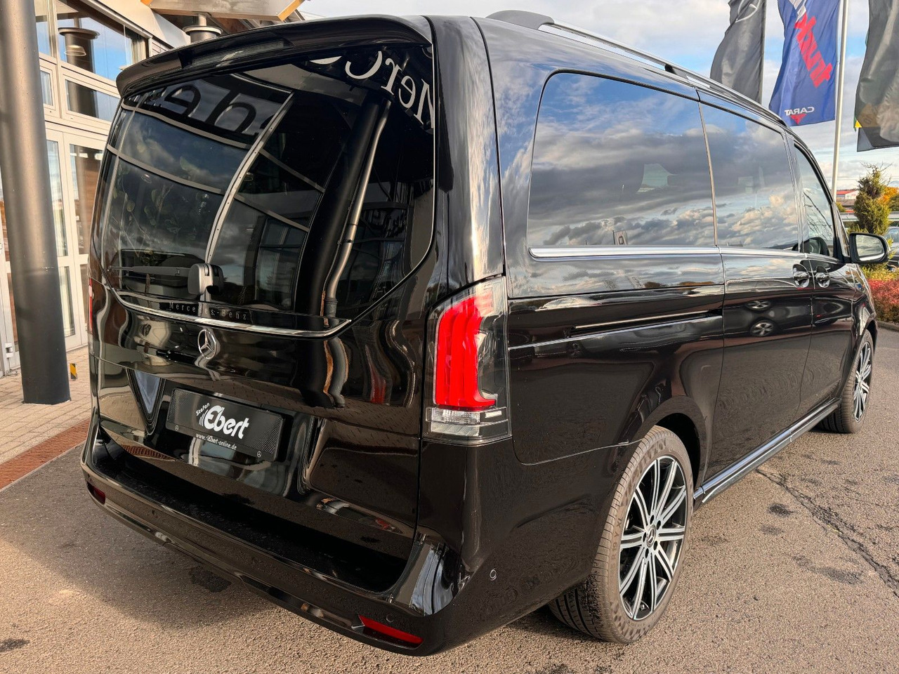 Mercedes-Benz V 300 d EXCLUSIVE AIRMATIC AHK2,5 Standheiz - Универсал: фото 4 Mercedes-Benz V 300 d EXCLUSIVE AIRMATIC AHK2,5 Standheiz - Универсал: фото 4