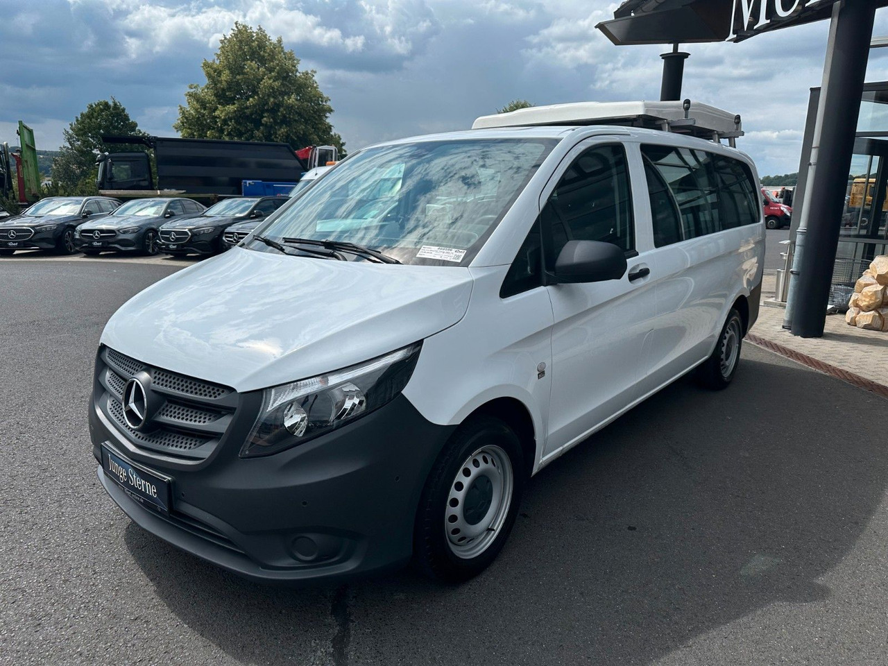 Mercedes-Benz Vito 111 CDI Tourer Begleitfahrzeug BF3+ / WVZ - Пассажирский фургон: фото 4 Mercedes-Benz Vito 111 CDI Tourer Begleitfahrzeug BF3+ / WVZ - Пассажирский фургон: фото 4