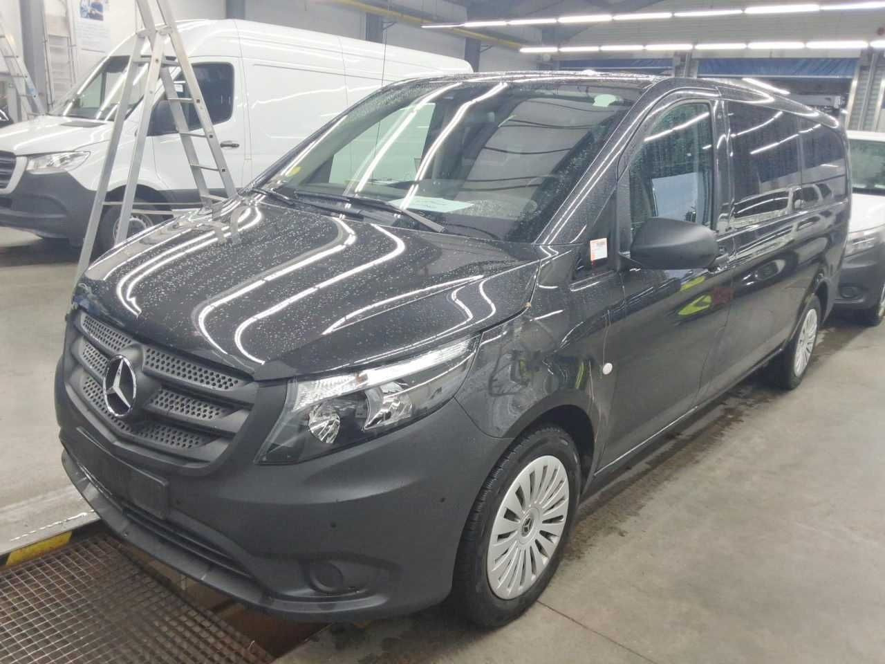 Mercedes-Benz Vito 116 CDI Tourer 2xKlima AHK Kamera Audio40 - Легковой автомобиль: фото 1 Mercedes-Benz Vito 116 CDI Tourer 2xKlima AHK Kamera Audio40 - Легковой автомобиль: фото 1