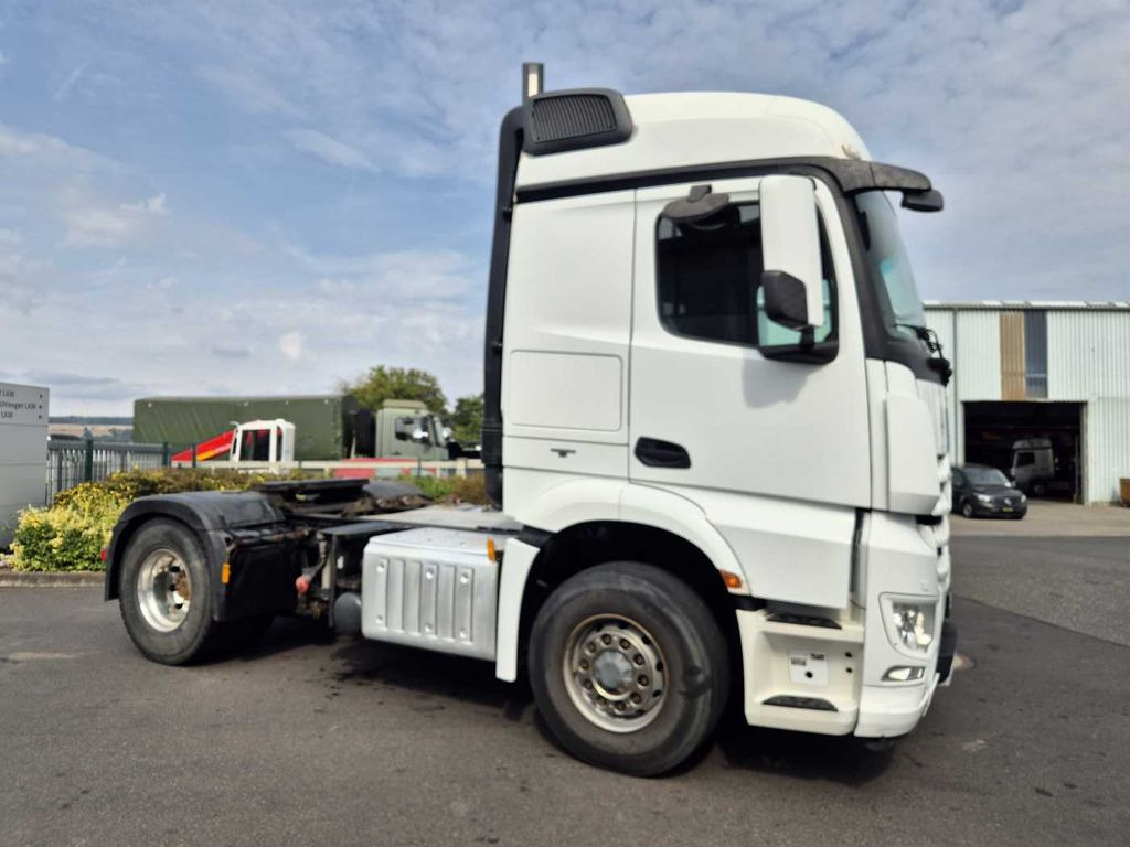 Mercedes-Benz Arocs 1845 LS 4x4 HAD Retarder Hydraulik Navi - Тягач: фото 3 Mercedes-Benz Arocs 1845 LS 4x4 HAD Retarder Hydraulik Navi - Тягач: фото 3