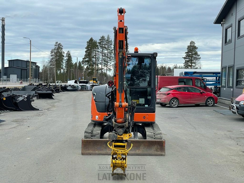 Hitachi ZX 48U-5A kaivinkone - Гусеничный экскаватор: фото 3 Hitachi ZX 48U-5A kaivinkone - Гусеничный экскаватор: фото 3