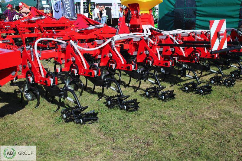 Awemak DRAGON TP 9 hydraulic folding inter-row cultivator - Техника для обработки почвы: фото 3 Awemak DRAGON TP 9 hydraulic folding inter-row cultivator - Техника для обработки почвы: фото 3