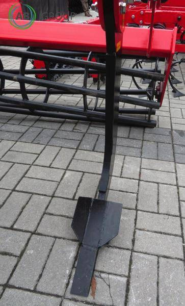 Awemak modular subsoiler Shorti (3 teeth) - Глубокорыхлитель: фото 4 Awemak modular subsoiler Shorti (3 teeth) - Глубокорыхлитель: фото 4