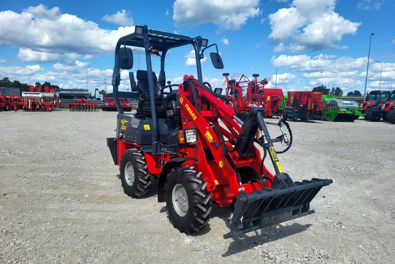 Fimaks mini loader LS33 - on stock - Компактный фронтальный погрузчик: фото 1 Fimaks mini loader LS33 - on stock - Компактный фронтальный погрузчик: фото 1