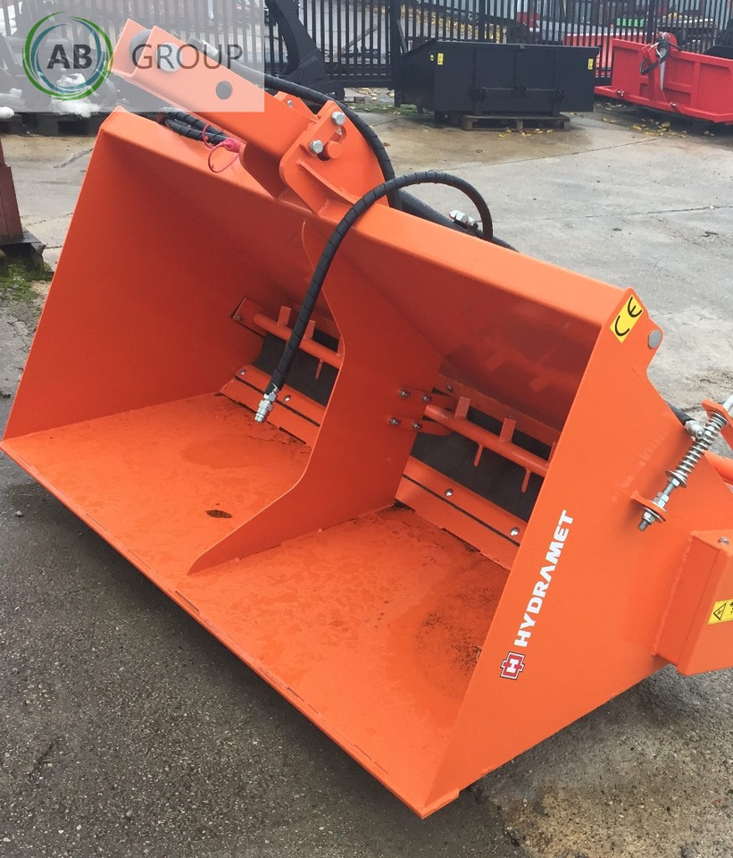 Hydramet tractor sand spreader T-018 - Разбрасыватель песка/ Соли: фото 2 Hydramet tractor sand spreader T-018 - Разбрасыватель песка/ Соли: фото 2