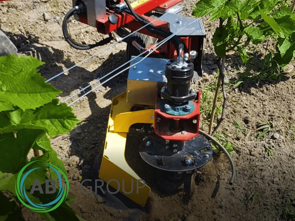 Jagoda one-sided auto weeding machine LUCY LU-01F - Боковая косилка-измельчитель: фото 2 Jagoda one-sided auto weeding machine LUCY LU-01F - Боковая косилка-измельчитель: фото 2