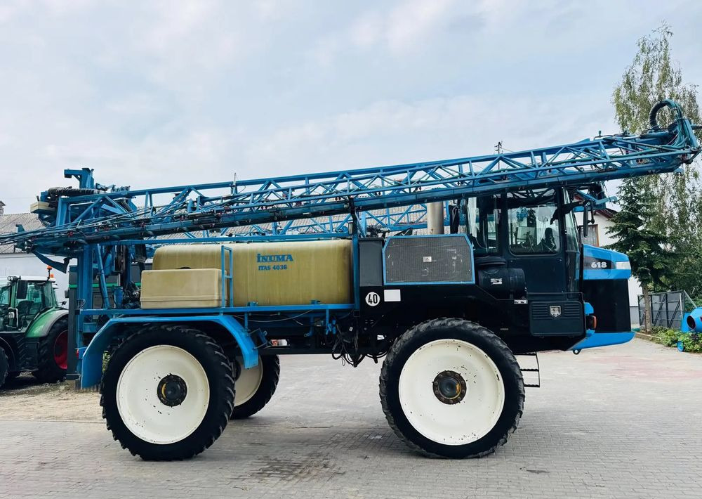 Challenger ROGATOR 618 - Самоходный опрыскиватель: фото 1 Challenger ROGATOR 618 - Самоходный опрыскиватель: фото 1