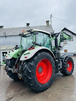 Fendt 724 VARIO PROFI PLUS - Трактор: фото 3 Fendt 724 VARIO PROFI PLUS - Трактор: фото 3