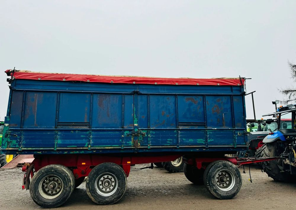 Lindner KMH16 - Сельскохозяйственный прицеп-самосвал: фото 2 Lindner KMH16 - Сельскохозяйственный прицеп-самосвал: фото 2