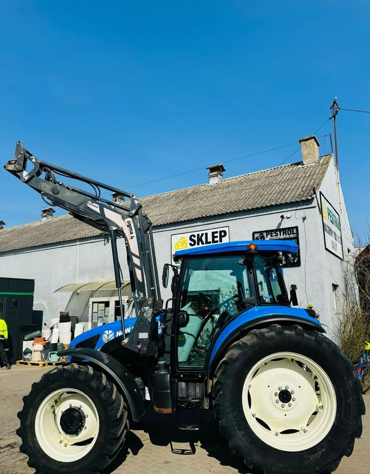 New Holland TD5.105 - Трактор: фото 5 New Holland TD5.105 - Трактор: фото 5