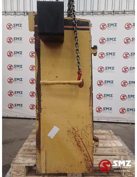 Caterpillar Occ grille D6M Caterpillar - Капот: фото 3 Caterpillar Occ grille D6M Caterpillar - Капот: фото 3