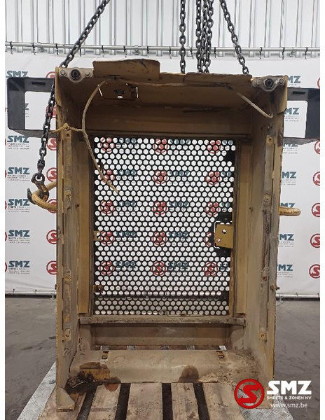 Caterpillar Occ grille D6M Caterpillar - Капот: фото 2 Caterpillar Occ grille D6M Caterpillar - Капот: фото 2