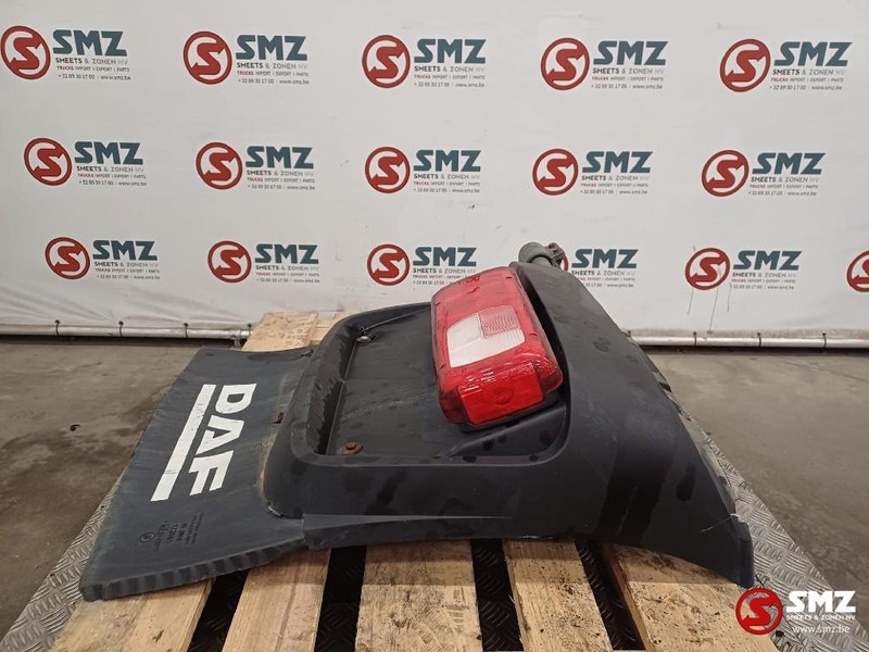 DAF Occ spatbord + spatbordsteun rechtsachteraan DAF - Кузов и экстерьер для Грузовиков: фото 4 DAF Occ spatbord + spatbordsteun rechtsachteraan DAF - Кузов и экстерьер для Грузовиков: фото 4