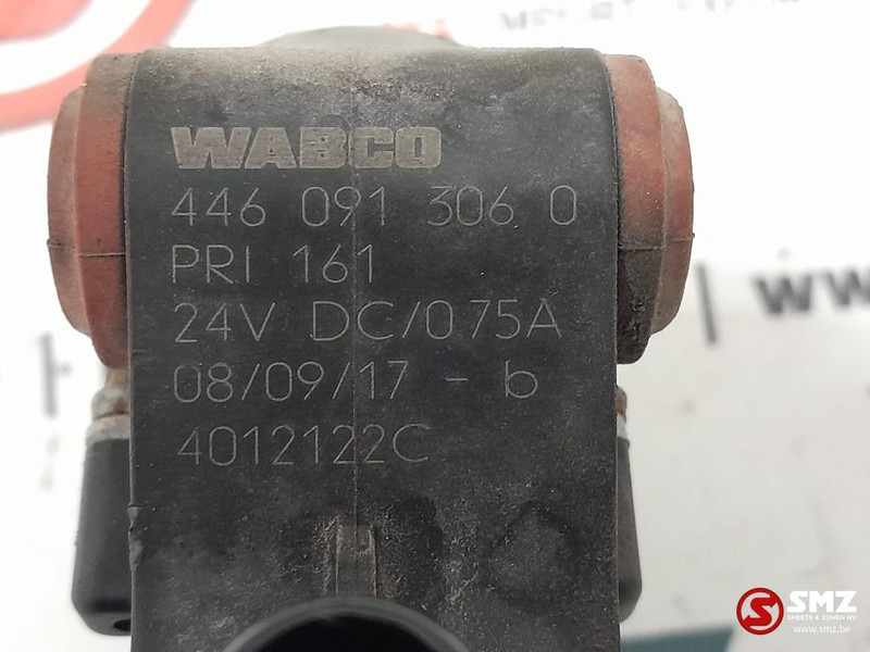 DAF Occ voorverwarmingsklep AdBlue DAF - Подготовка топлива для Грузовиков: фото 5 DAF Occ voorverwarmingsklep AdBlue DAF - Подготовка топлива для Грузовиков: фото 5