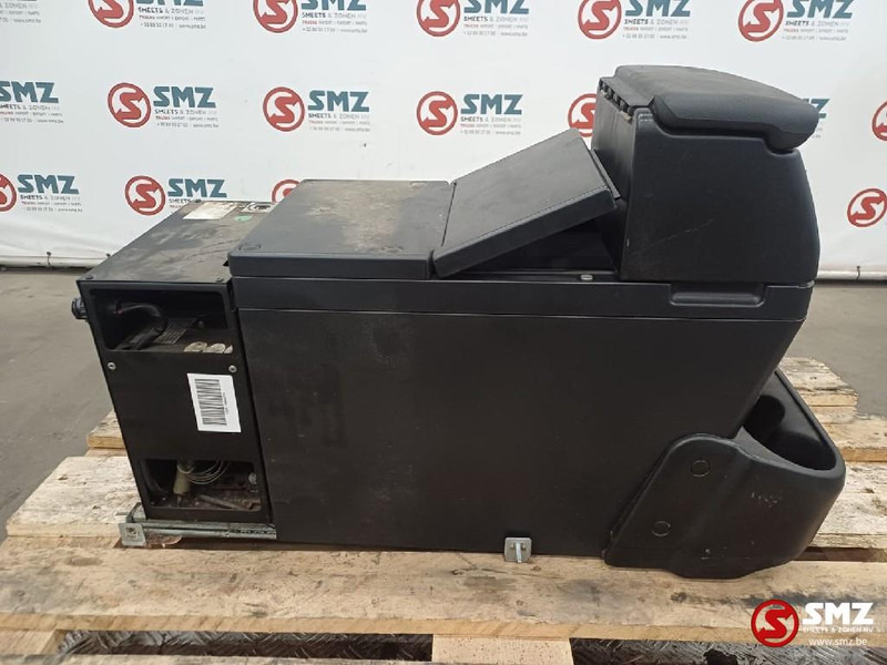 Iveco Occ koelkast 24L Iveco - Кабина и интерьер для Грузовиков: фото 2 Iveco Occ koelkast 24L Iveco - Кабина и интерьер для Грузовиков: фото 2