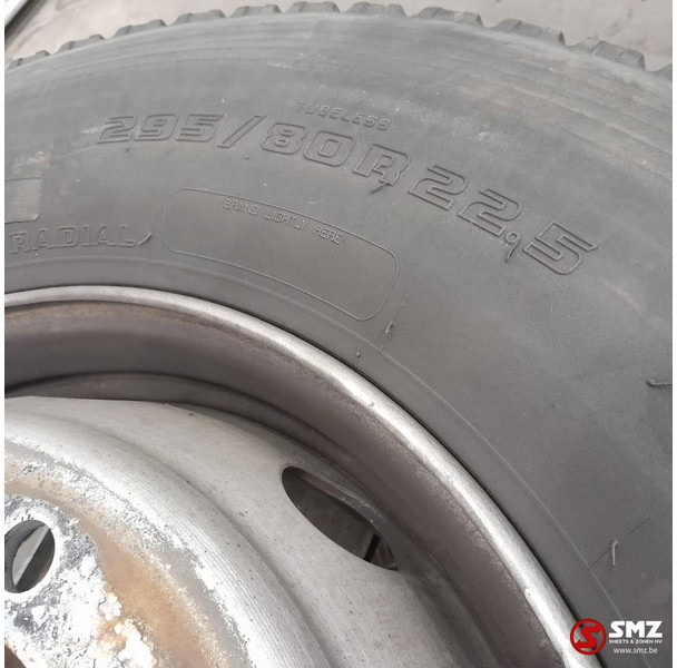 Kumho Occ vrachtwagenband 295/80R22.5 152/148M Kumho - Шина для Грузовиков: фото 3 Kumho Occ vrachtwagenband 295/80R22.5 152/148M Kumho - Шина для Грузовиков: фото 3