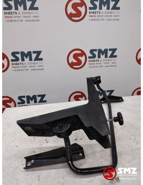 MAN Occ cabinespoilersteunen links+rechts MAN - Аэродинамика/ Спойлеры для Грузовиков: фото 2 MAN Occ cabinespoilersteunen links+rechts MAN - Аэродинамика/ Спойлеры для Грузовиков: фото 2